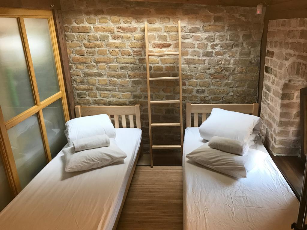 Amalienhof Guesthouse Riga Bagian luar foto