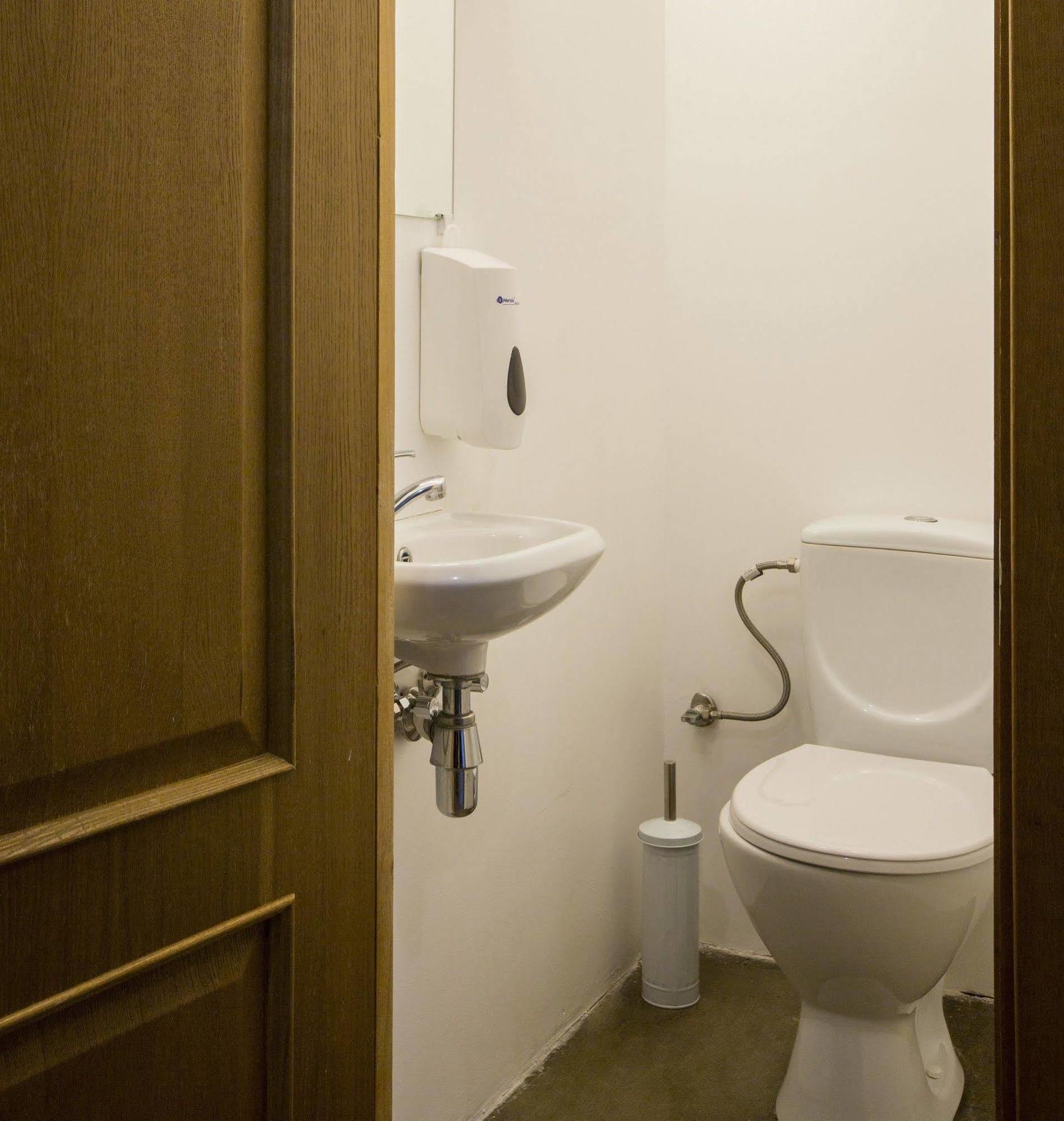 Amalienhof Guesthouse Riga Bagian luar foto